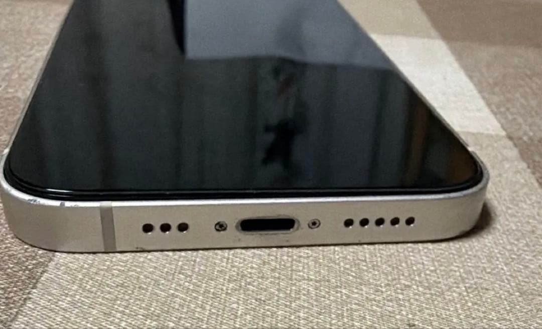iPhone13ホワイト 本体 128GB