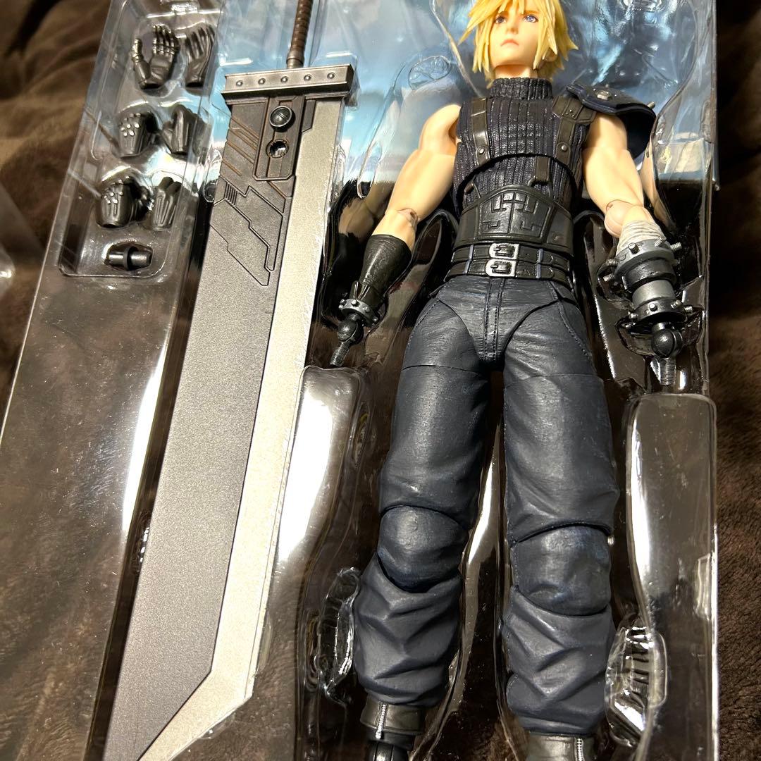 FINAL FANTASY VII クラウド・ストライフ フィギュア　パーツ不足