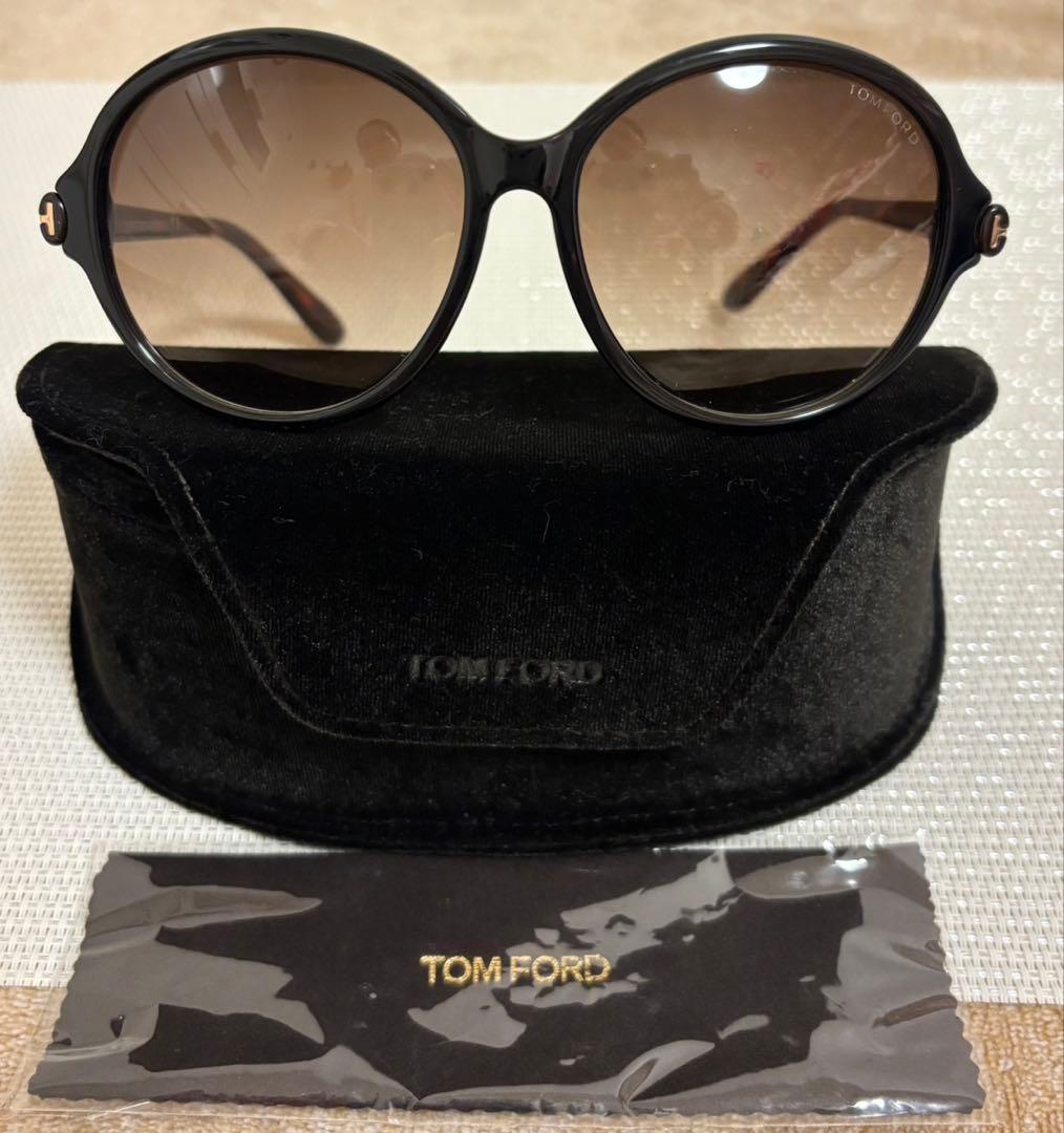 TOM FORD 茶色サングラス ケース付き