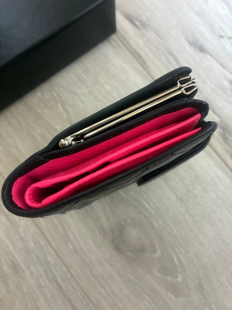 み*き様 美品☆CHANEL カンボン二つ折り財布