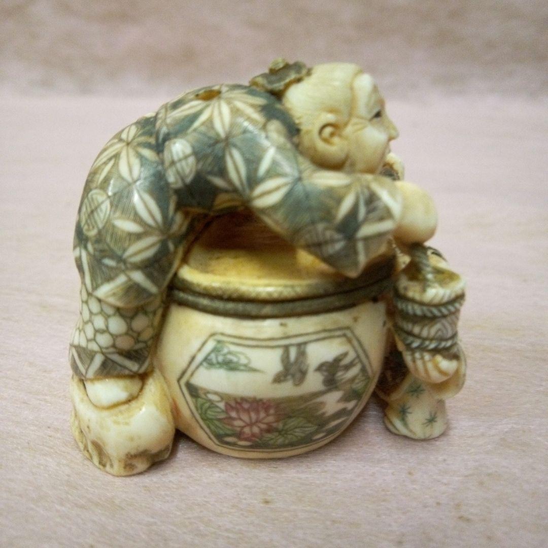 根付　51g　細密細工美術品　古美術　骨董品　名工(山口)
