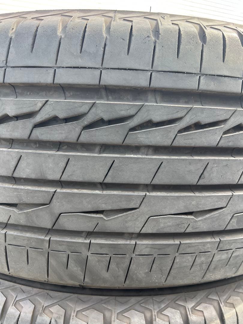 ブリヂストン　アレンザ　lx100 235/55r18 23年製　極上品　バリ山