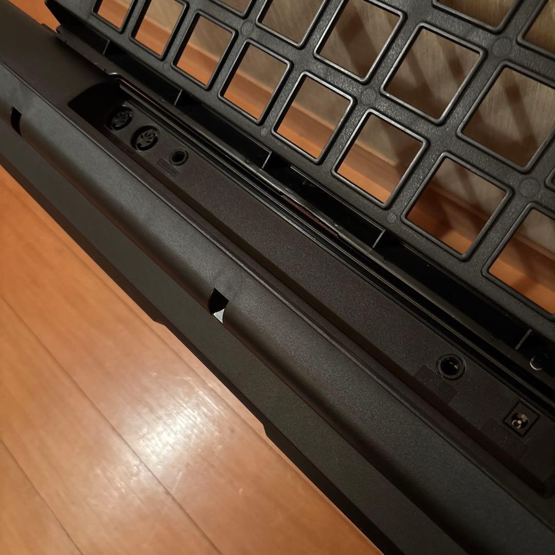 YAMAHA　PORTATONE　PSR-E213　電子キーボード