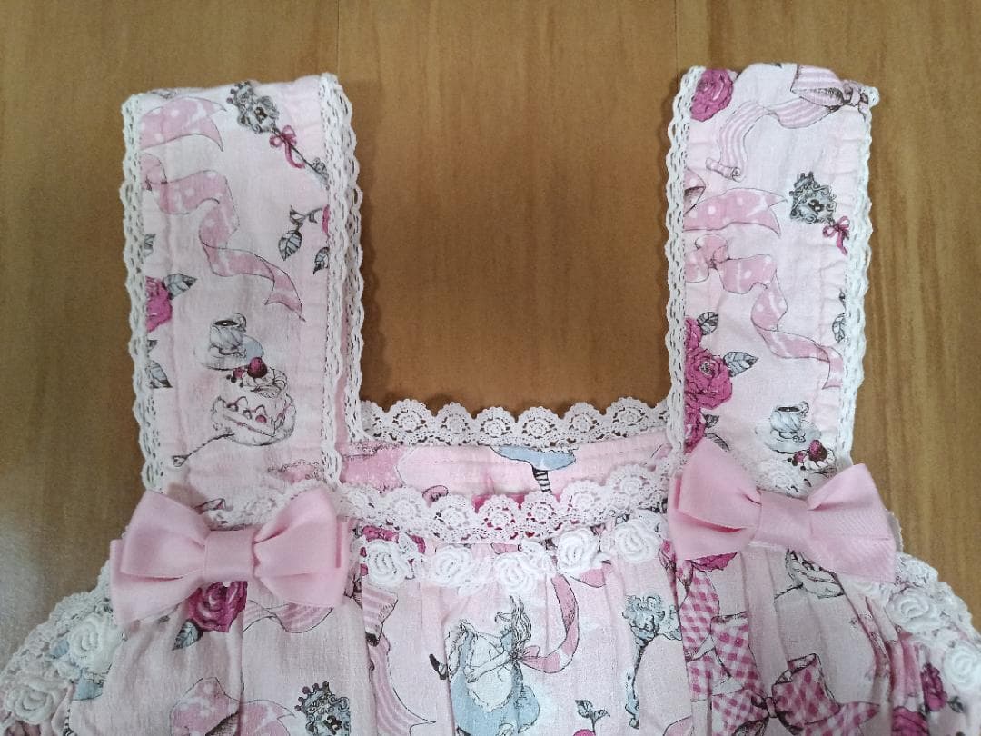 ま*読様 ビンテージ品　BABY　七つの鍵のアリス柄ジャンパースカート　ピンク