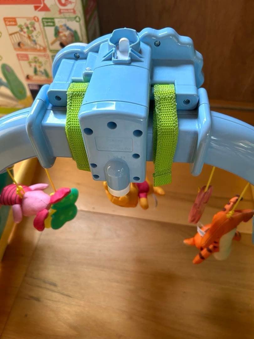 くまのプーさん ベビージム メロディ付き
