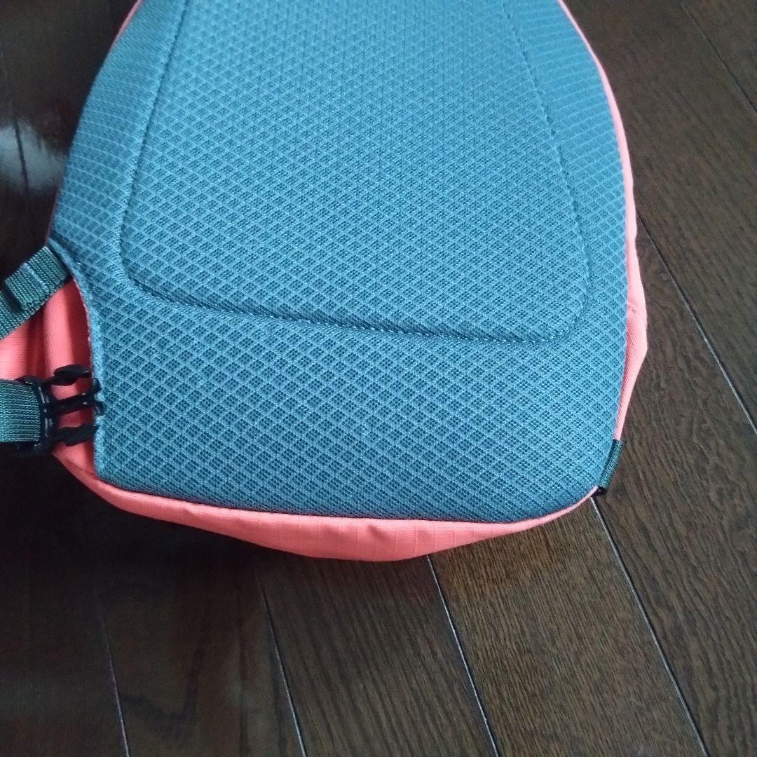 パタゴニア　アトム8L　ワンショルダーバッグ