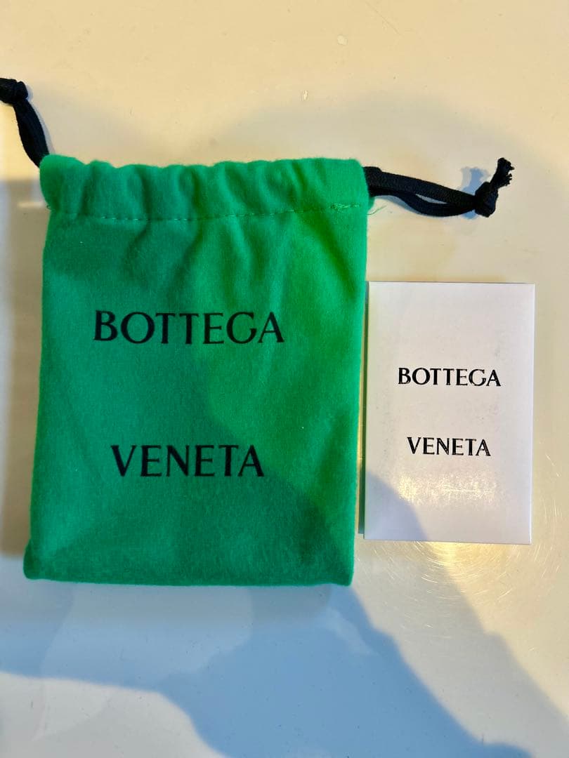 BOTTEGA VENETA ボッテガヴェネタ カセット ベージュ 二つ折り財布