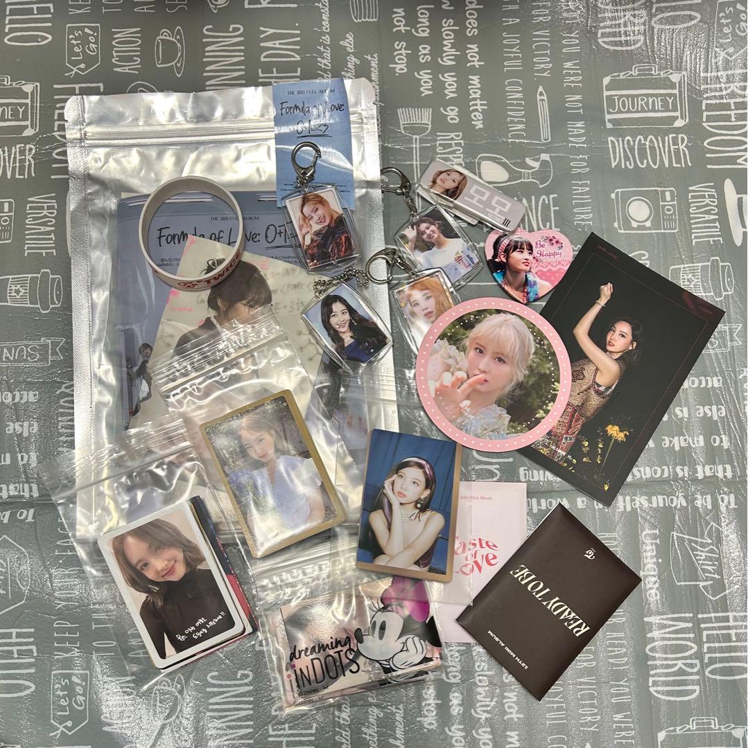 TWICE アルバム CD DVD キーホルダー