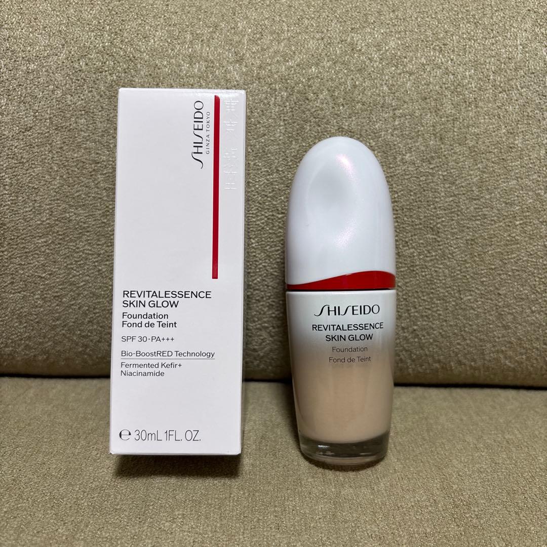 SHISEIDO エッセンス スキングロウ ファンデーション
