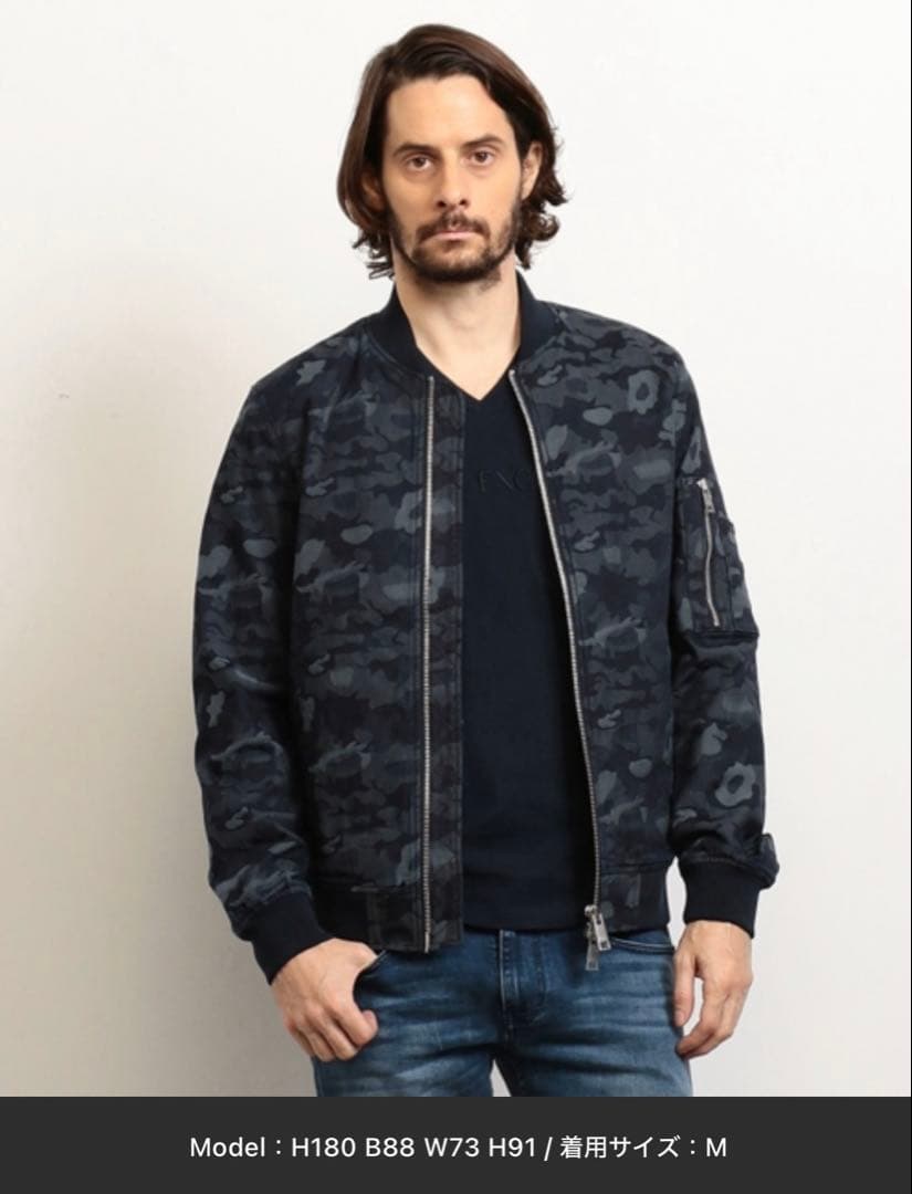 Armani Exchange MA-1ジャケット S/P 迷彩　アルマーニ