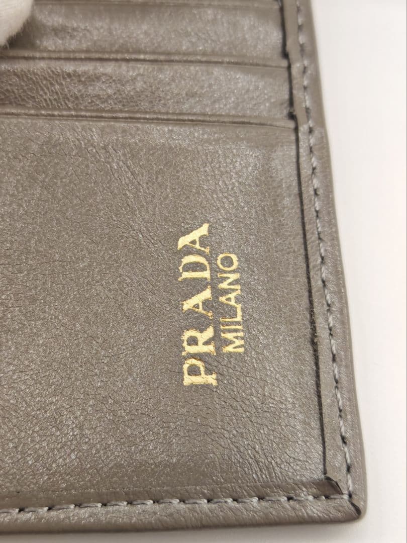 PRADA Pradasphere ミニウォレット グレー　美品