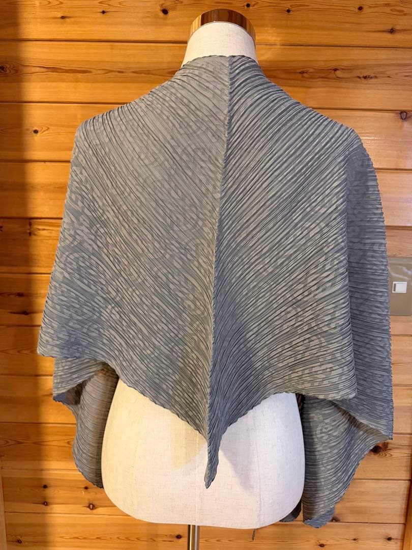 PLEATS PLEASE　中華紋　ショール　大判ストール
