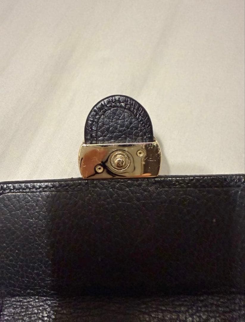 GUCCI ブラックレザー 二つ折り財布