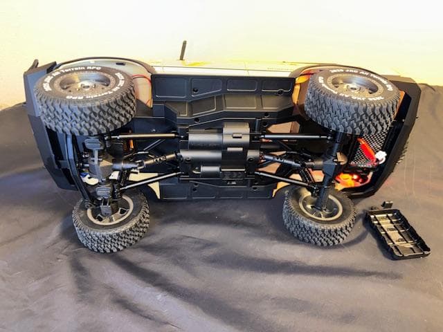R*u様 JXC 1/12 ランドクルーザー(LC80) RCクローラー　（中国