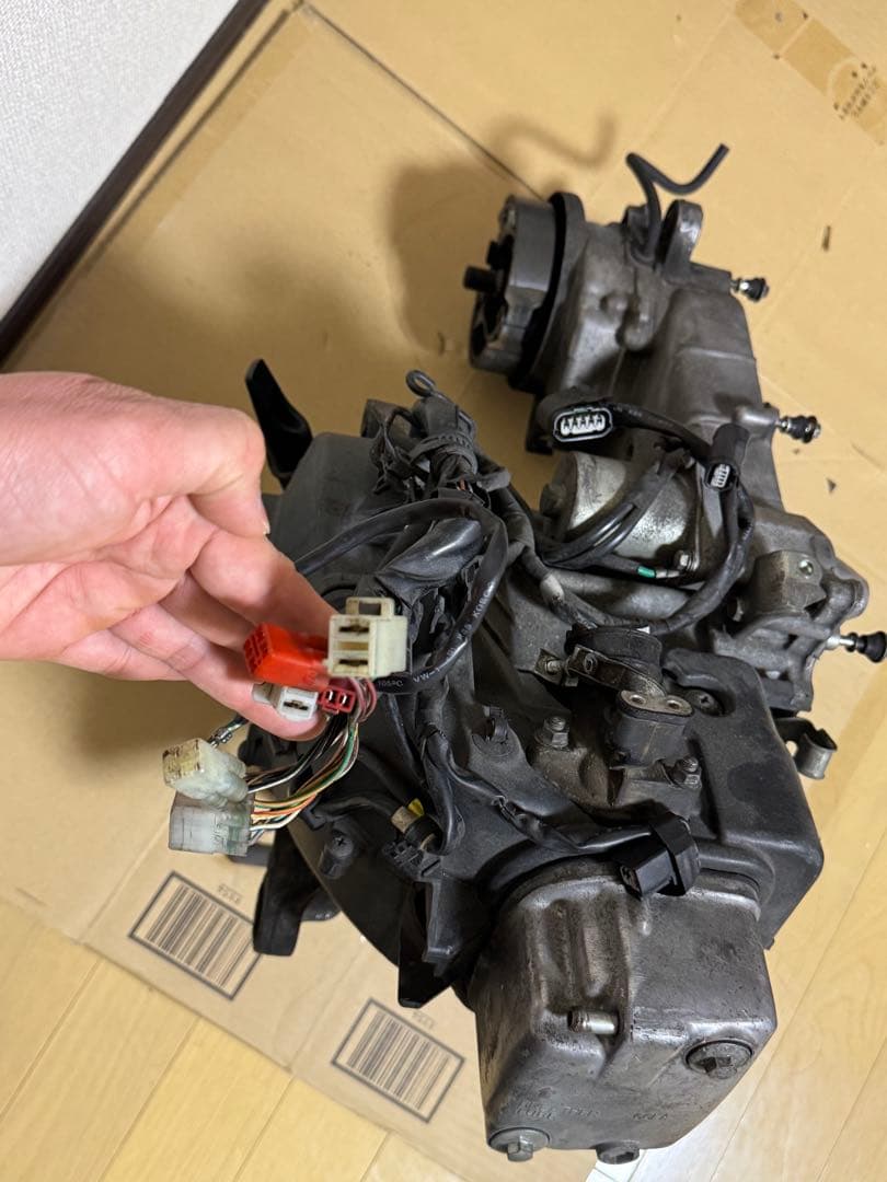 トゥデイ FI　AF67E-1110465　の　エンジン