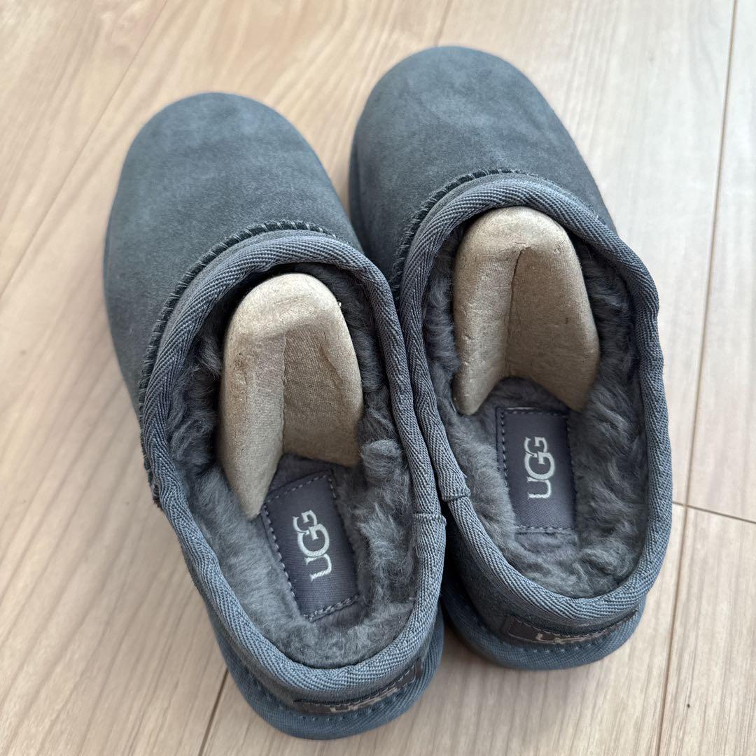 試着のみ　UGG アグ　Classic Micro スリッポンムートン　スリッパ