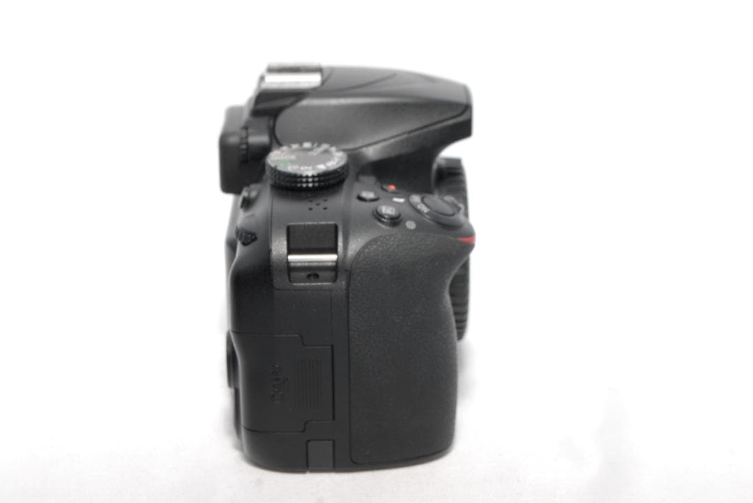 ✨✨Nikon D3400✨手振れ補正✨初心者モデル✨Wi-Fi付✨一眼レフ