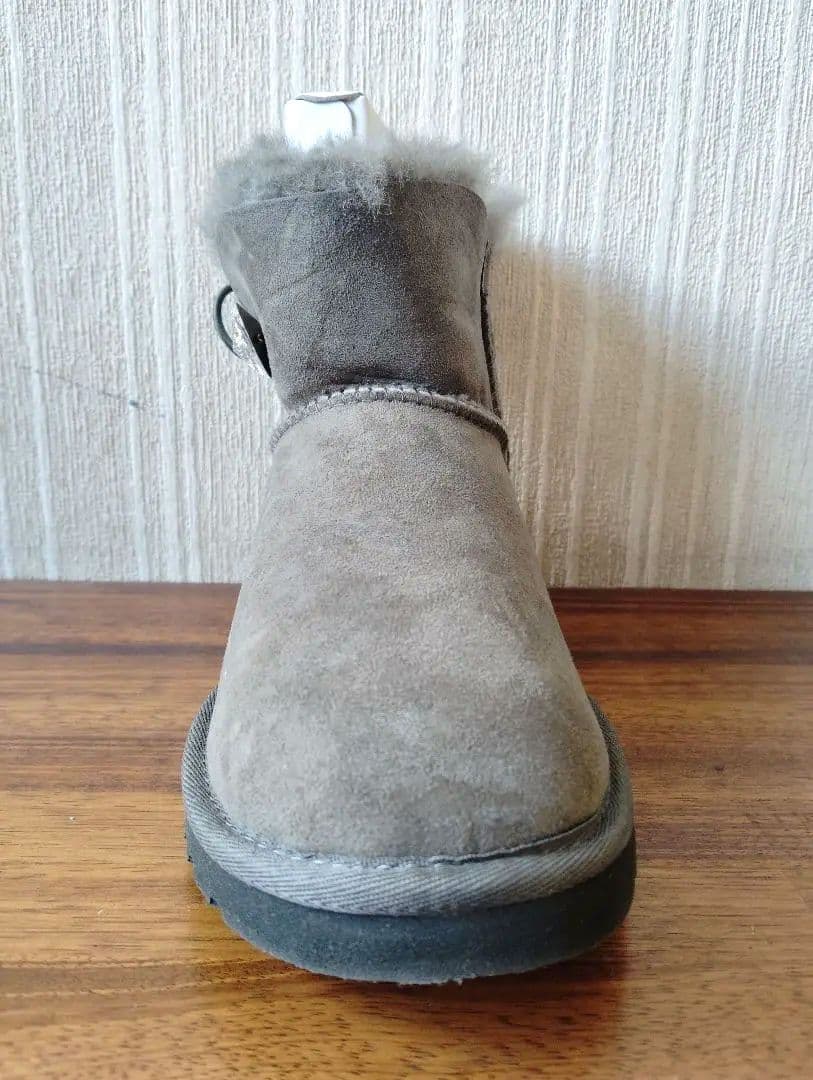 UGG　ブーツ　新品　アグ　BAILEY　BUTTON　BLING　23cm