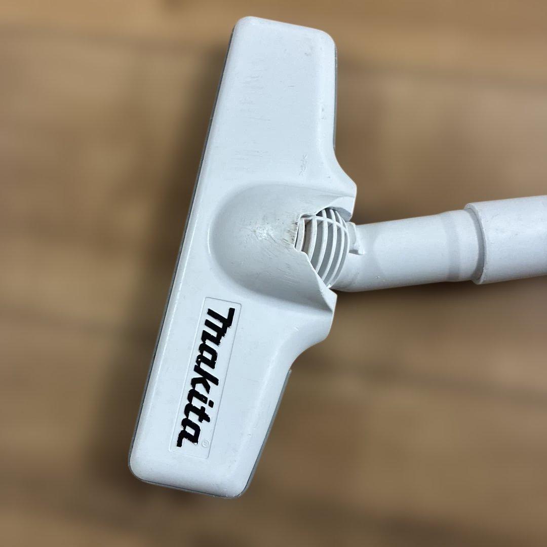 Makita スティッククリーナー本体 ショートサイクロンアタッチメント付き