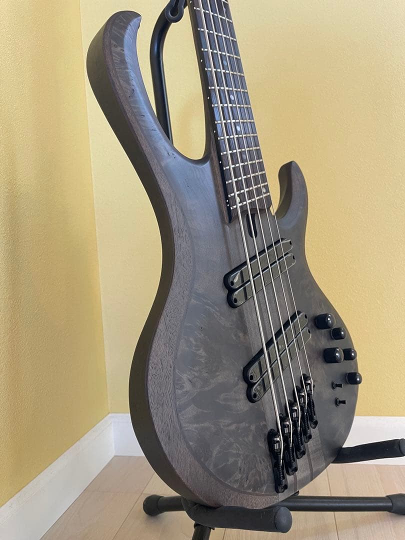 ベース Ibanez BTB805MS