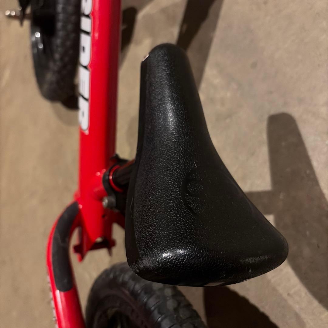 ストライダー　レッド