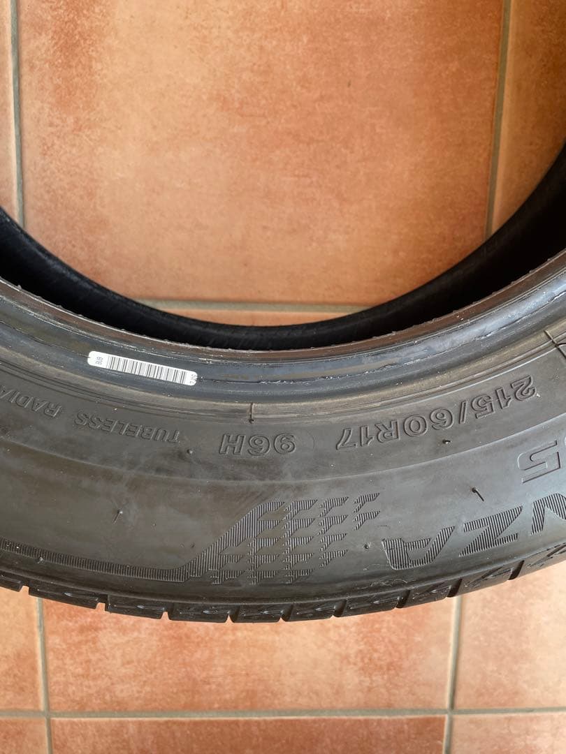 ①BRIDGESTONE TURANZA T005 215/60R17