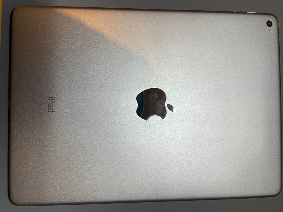 Apple iPad air2 9.7インチ　バッテリー新品　128GB
