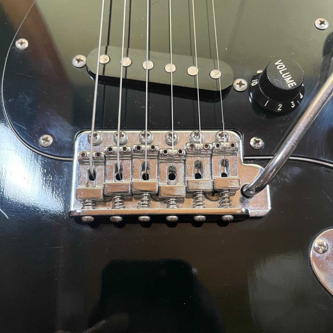 Squier CST-30 SQシリアル 1984年製 ストラトキャスター