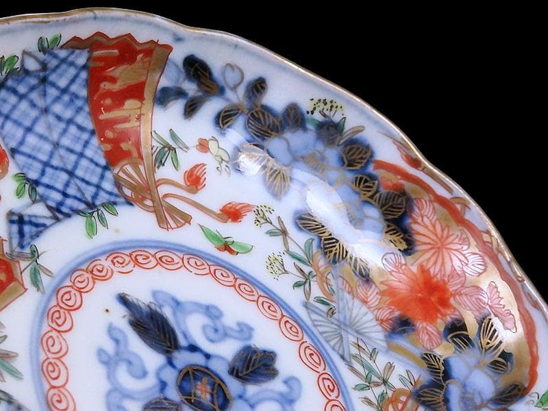 古伊万里　金襴手　椿に菊　花に扇の図　４寸皿　B273AS-fbur