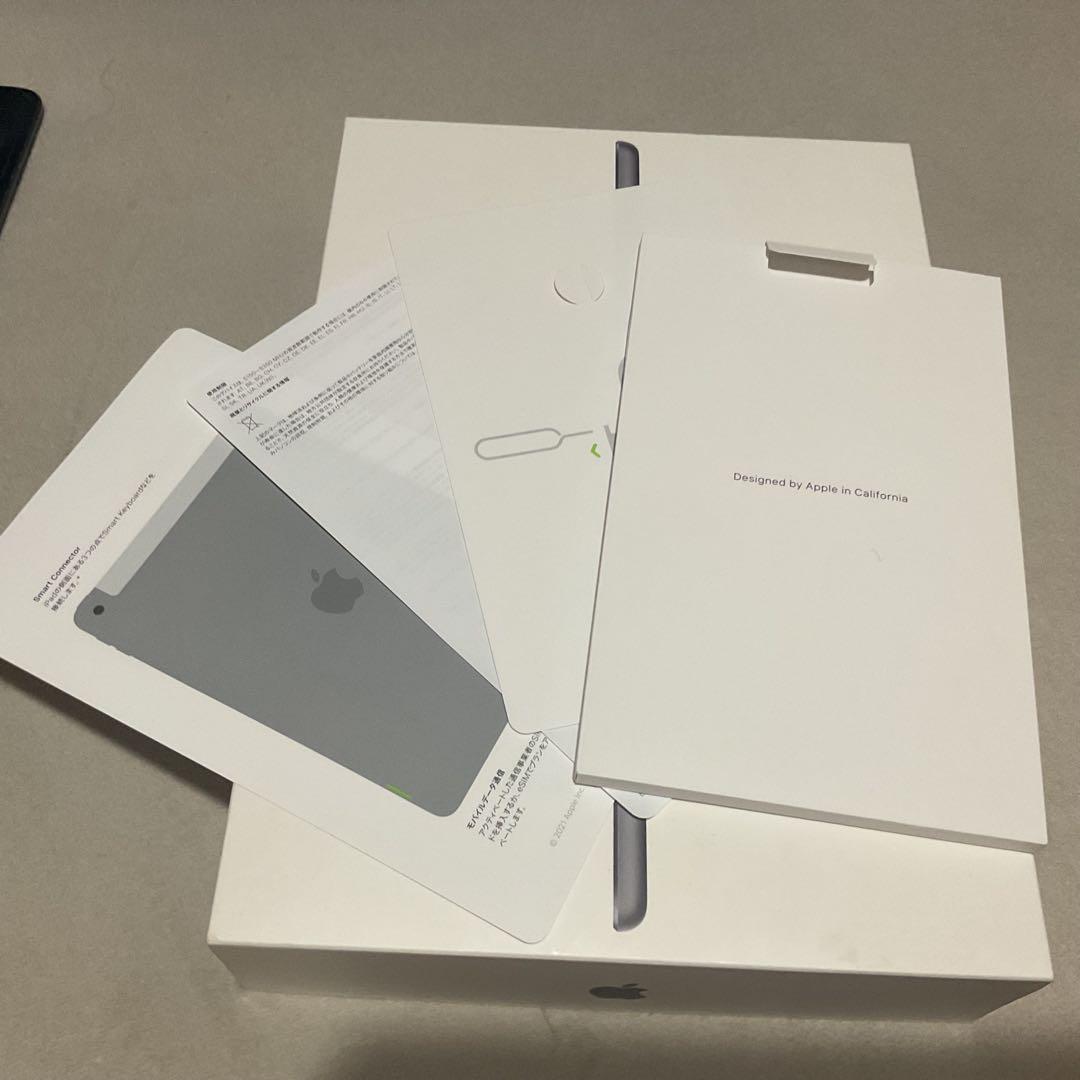 iPad 第9世代　wifi+cellular スペースグレイ　本体