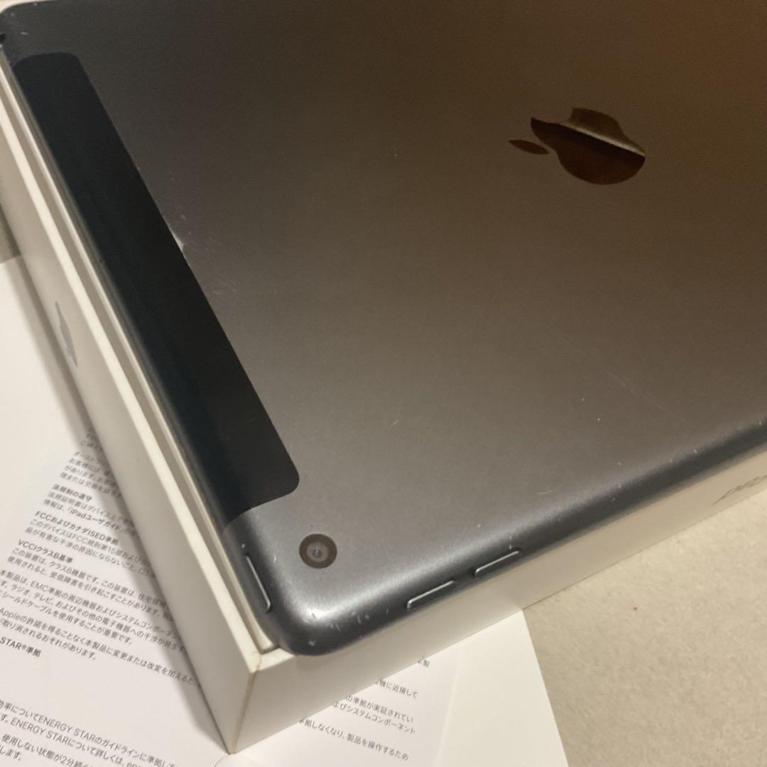 iPad 第9世代　wifi+cellular スペースグレイ　本体