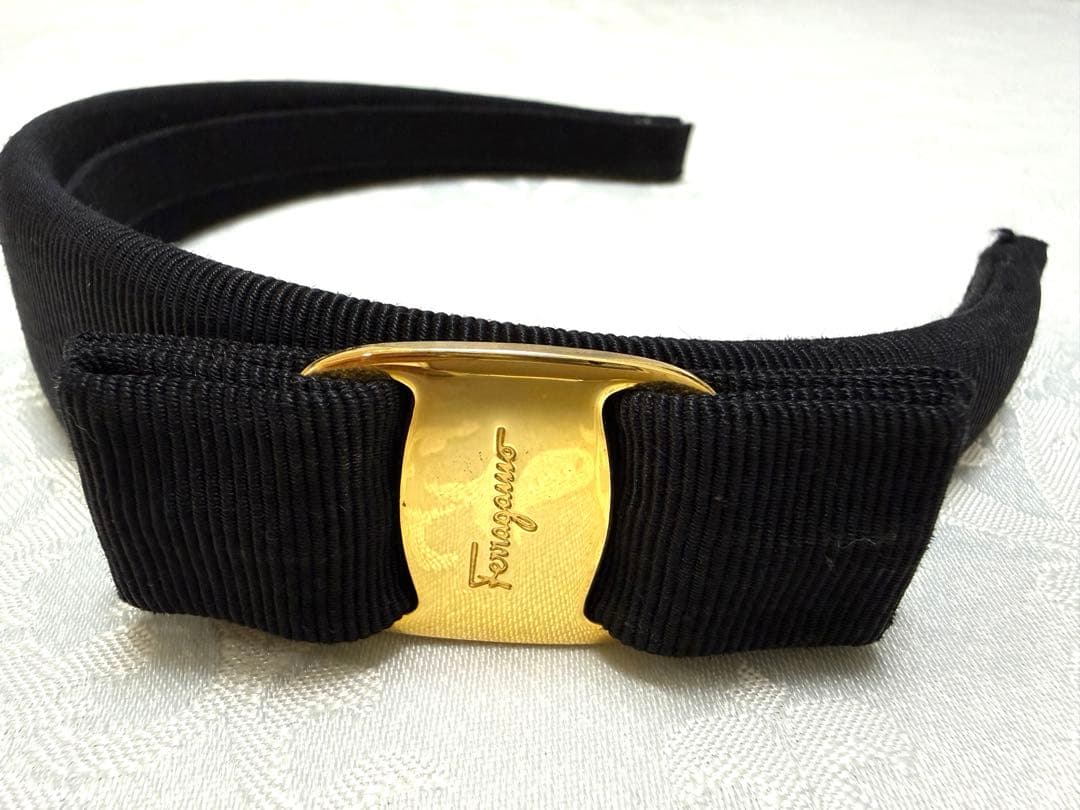 フェラガモ カチューシャ Ferragamo