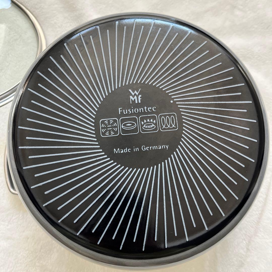 フュージョンテックミネラルハイキャセロール24㎝プラチナム