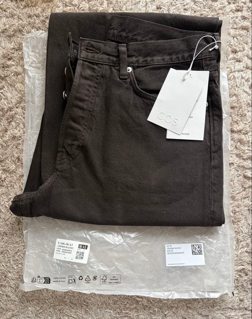 【新品、未使用】COSブラウン ストレートデニム