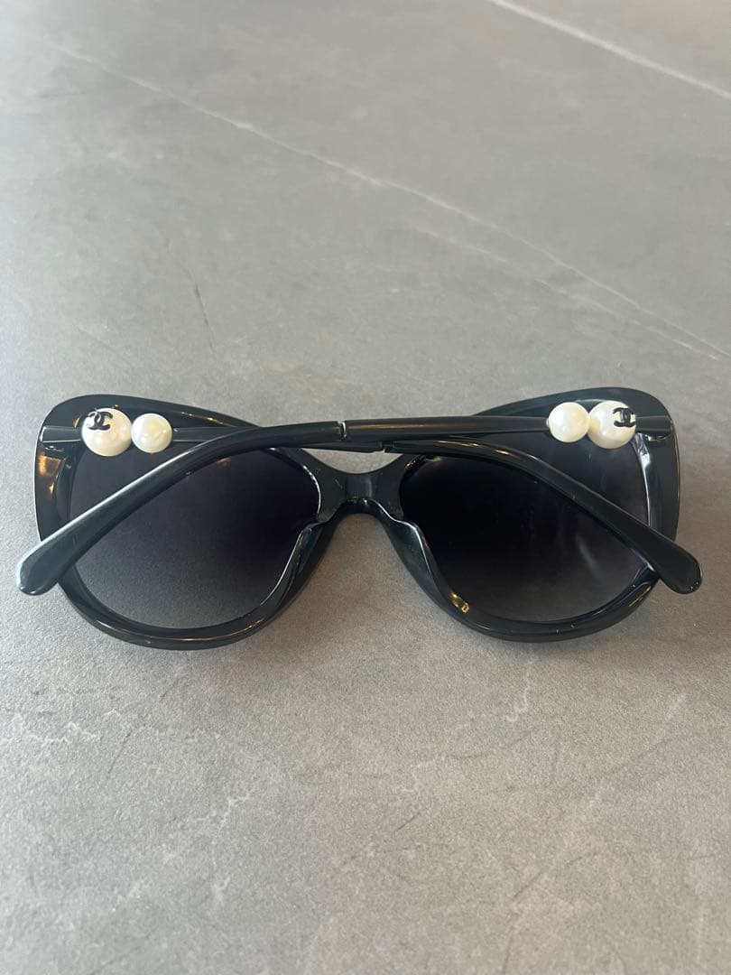 期間限定SALE！CHANEL パール装飾 ブラック サングラス