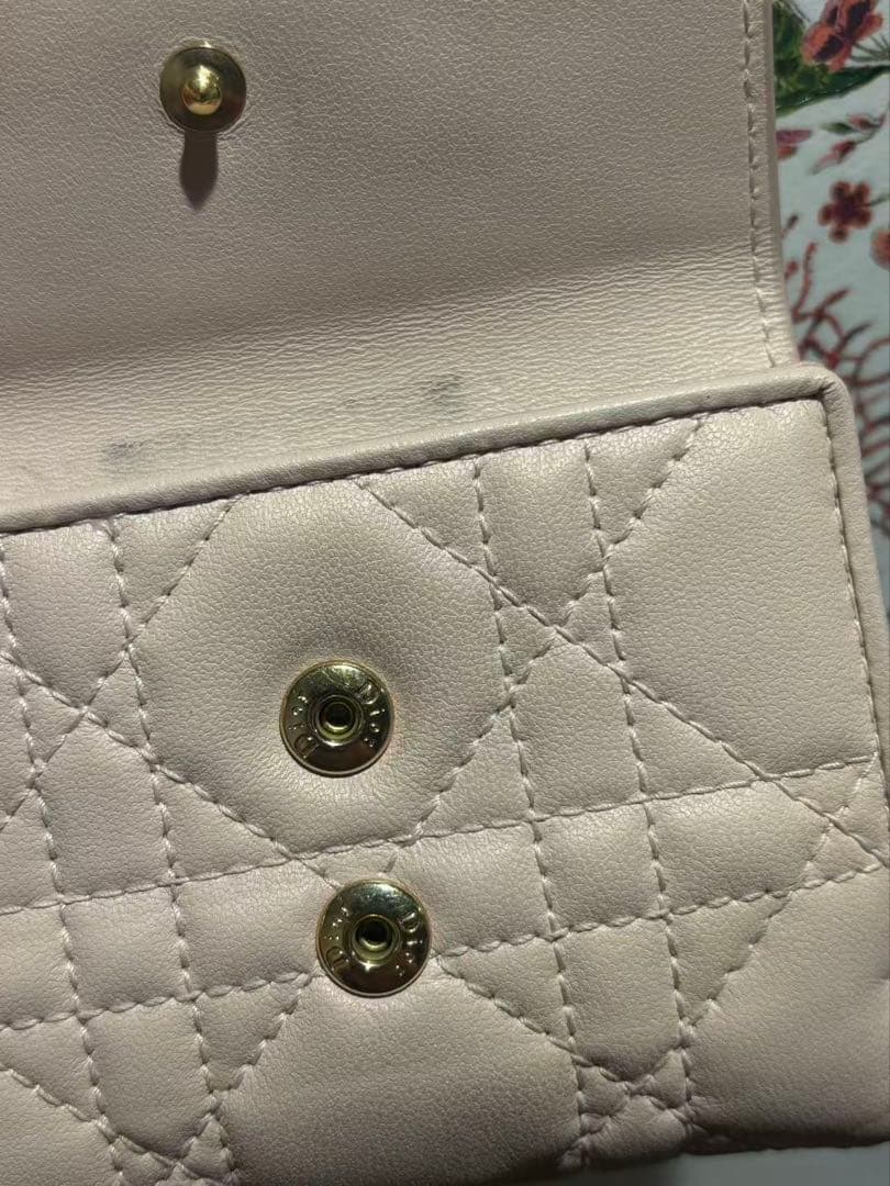 Dior ディオール 三つ折り財布 ピンクベージュ 箱・保存袋・ショップ袋付き