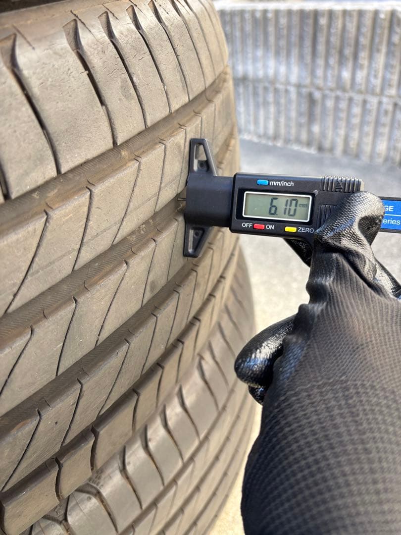 ①225/50R18 ミシュラン　プライマシー4 4本のうち２本