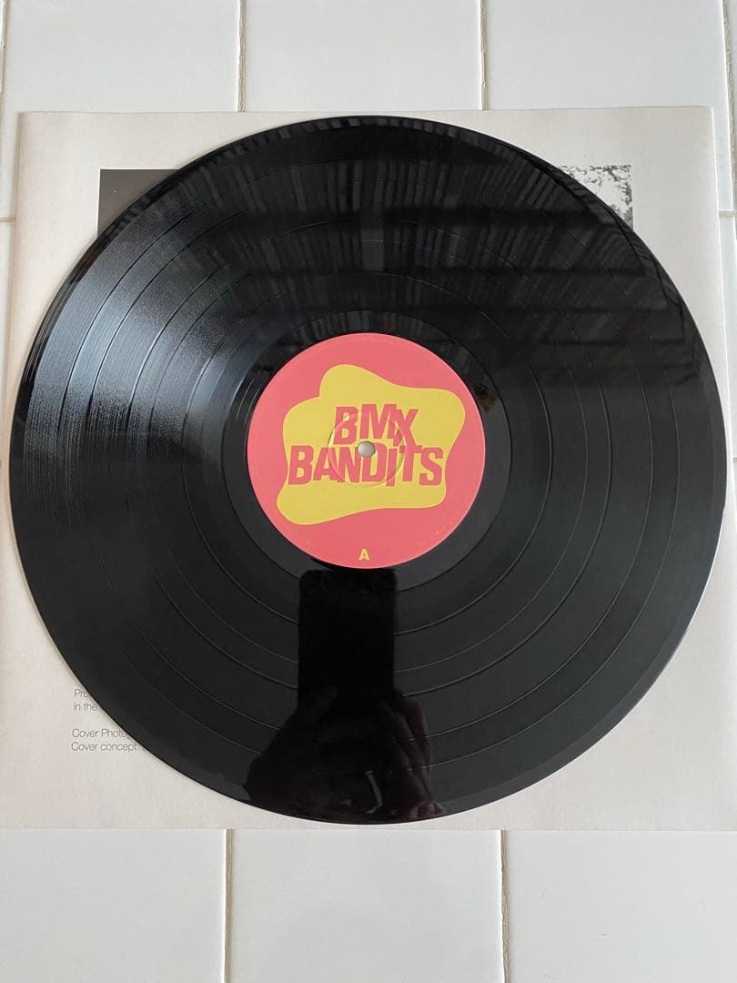 BMX Bandits『Life Goes On』