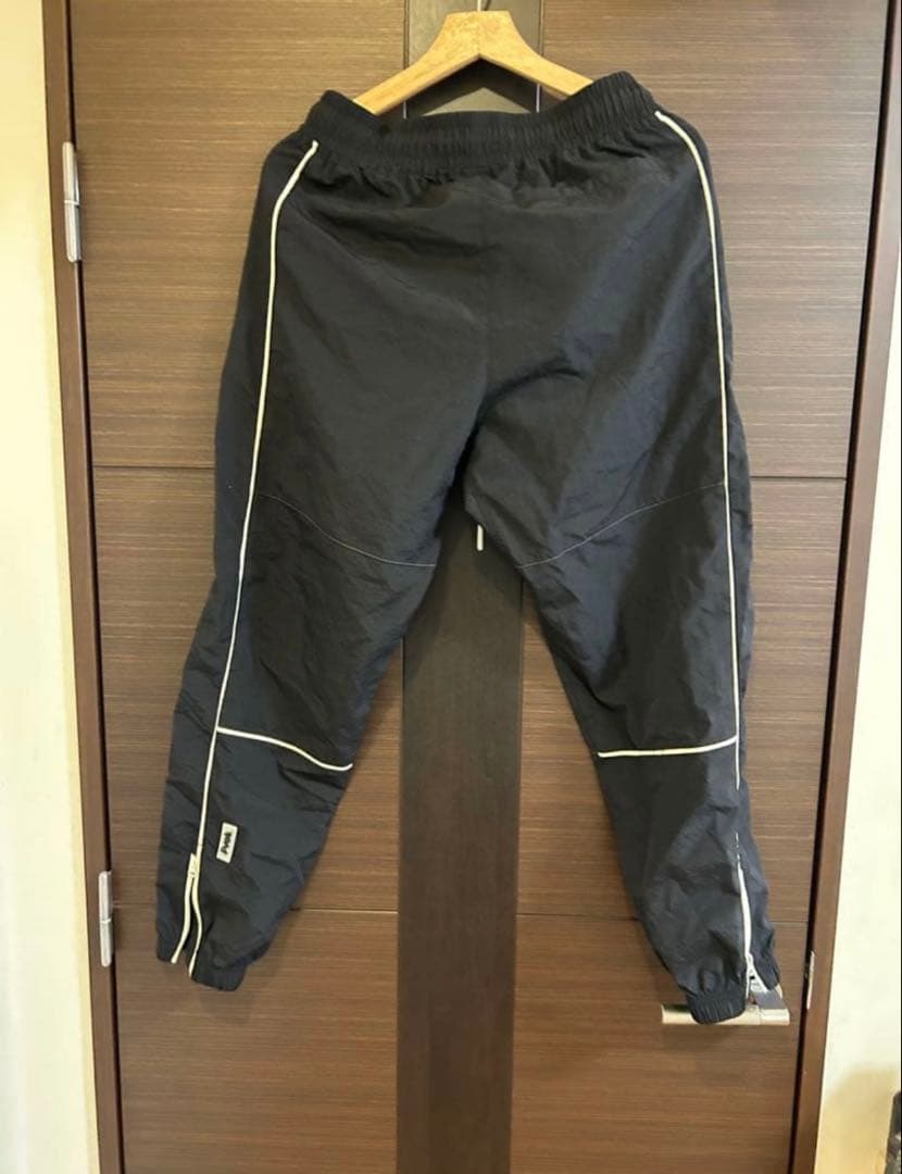 PVOT ナイロン セットアップ ブラック Sサイズ ジャケット パンツ