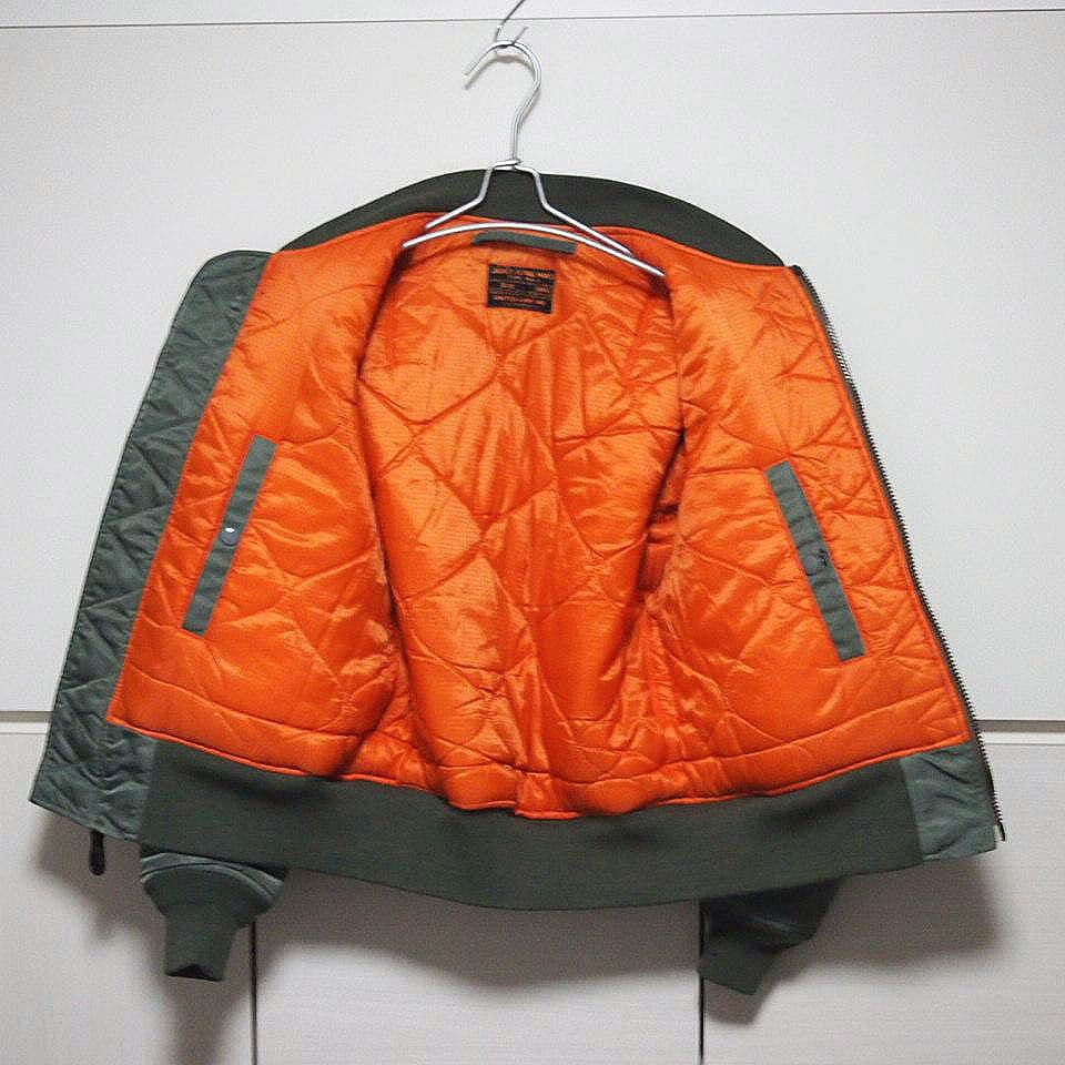 美品★UNITED CARR　中綿　ナイロン　牛革レザー　MA-1　オリーブ