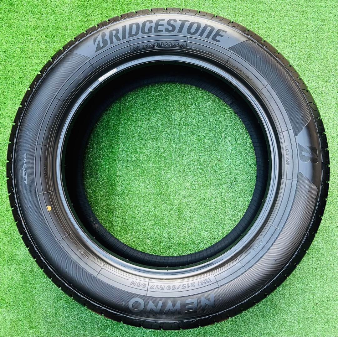 ほぼ新品ブリヂストン ニューノ 215/60R17. 24年製23週目タイヤ4本
