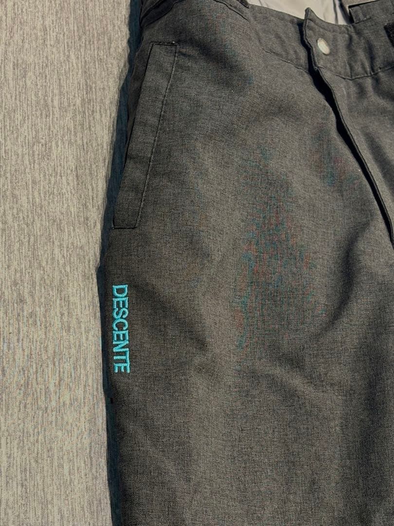 ⚫︎専用です美品⭐︎DESCENTE⭐︎110 デサントスキーウェア上下セット黄色水色