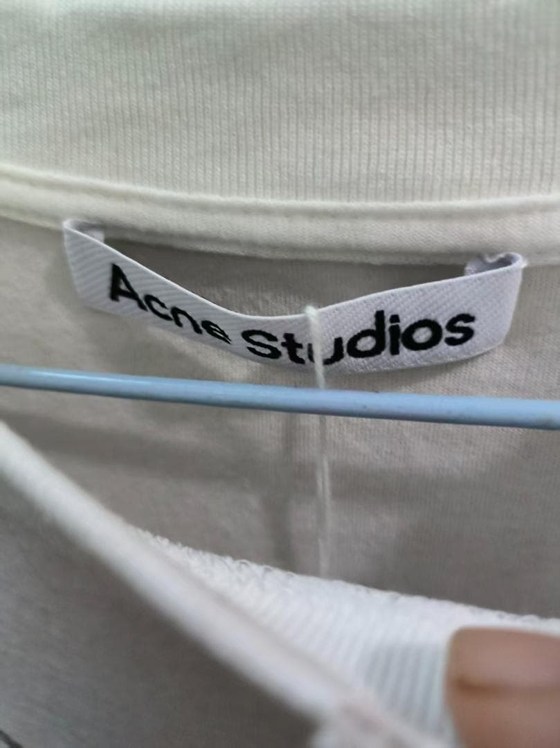Acne Studios長袖Ｔシャツｍ