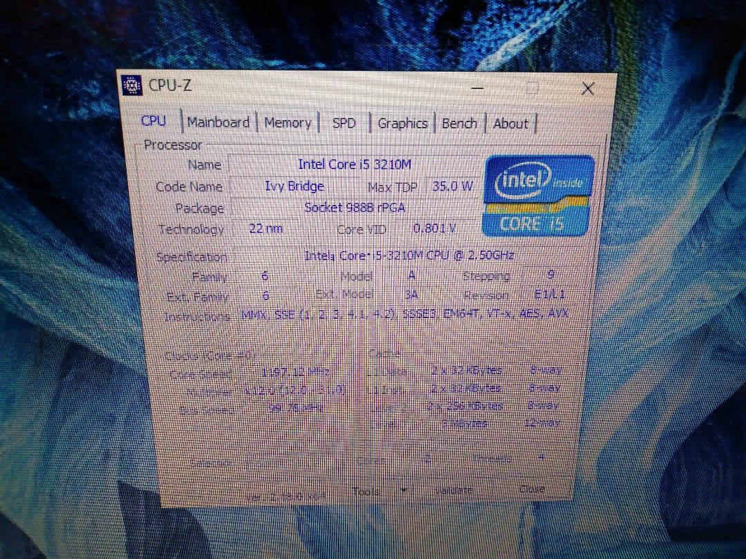 TOSHIBA 15.6インチ　T552 i5 8GB 128GBSSD