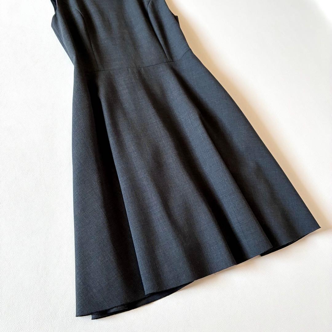 極美品✨定価14万　FOXEY　白襟ワンピース　Aライン　フレア　グレー　40