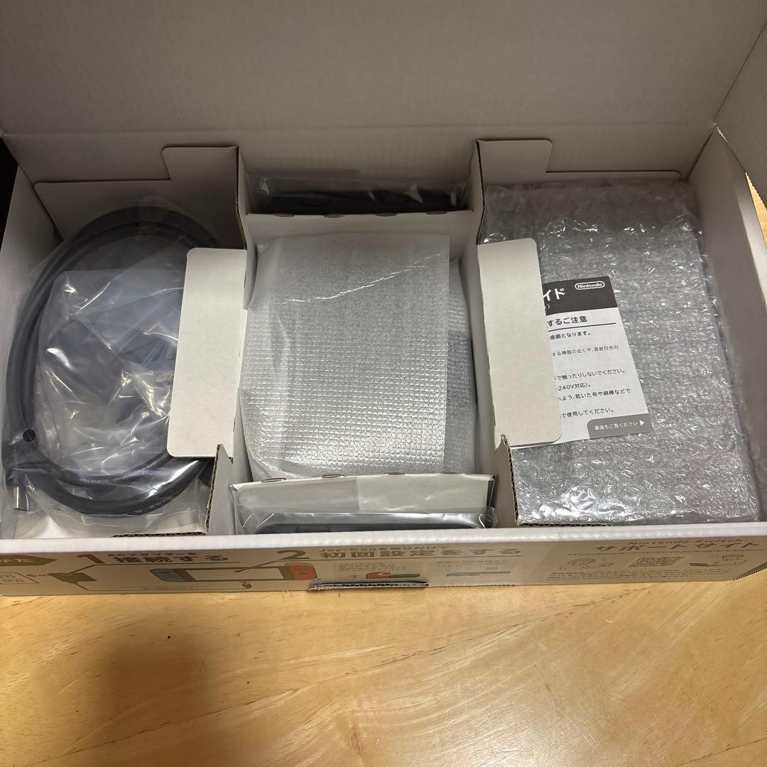 NINTEND Switch 初期型　HAC-001 未使用品　2018年