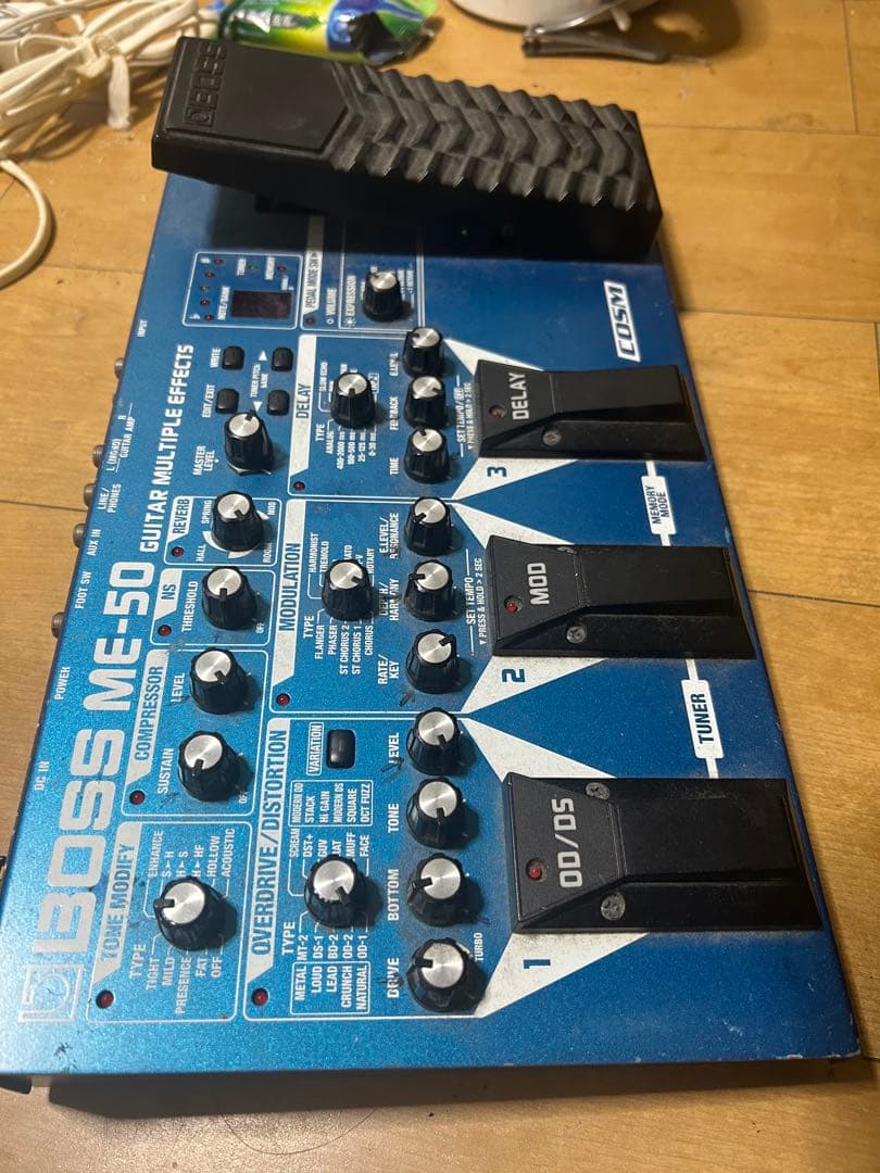 BOSS ME-50 ギターエフェクター