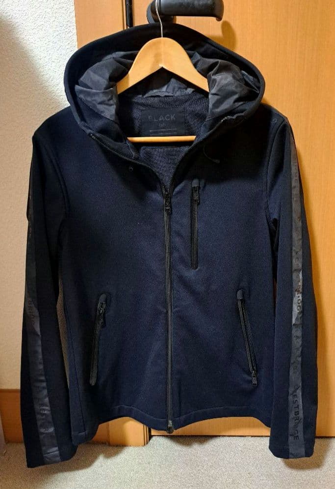 みけごろさん専用　止水ジップブルゾン　ブラックレーベルクレストブリッジ