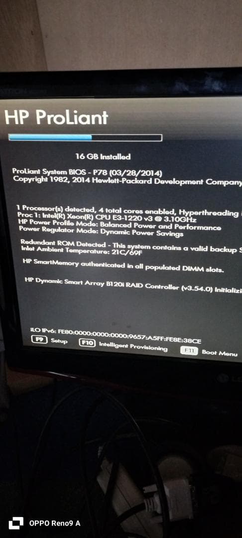 HP Proliant ML310e Gen8 v2 サーバー