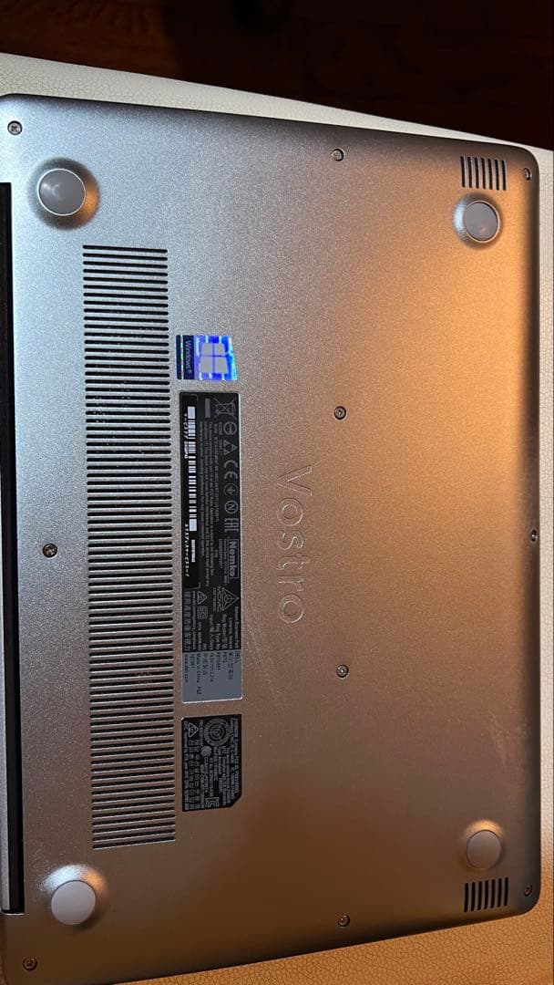 Dell Vostro ブラックノートPC